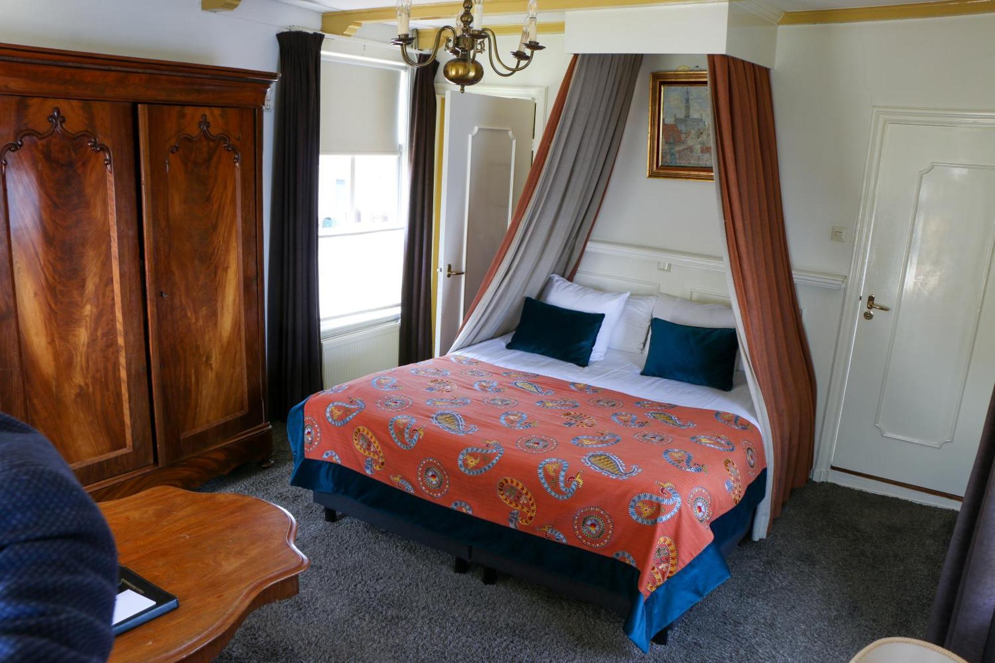 Auberge De Campveerse Toren วีเร ภายนอก รูปภาพ