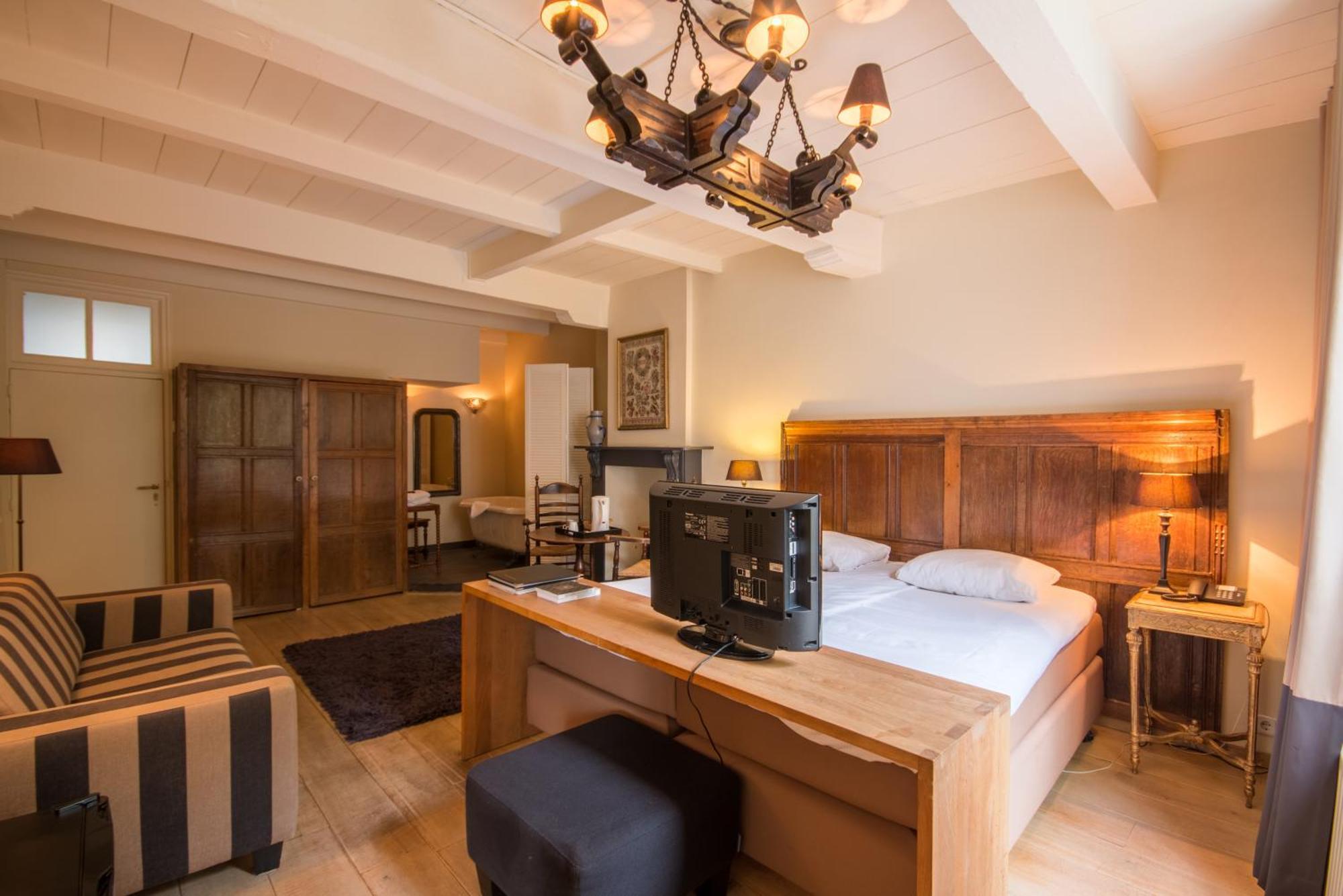 Auberge De Campveerse Toren วีเร ภายนอก รูปภาพ